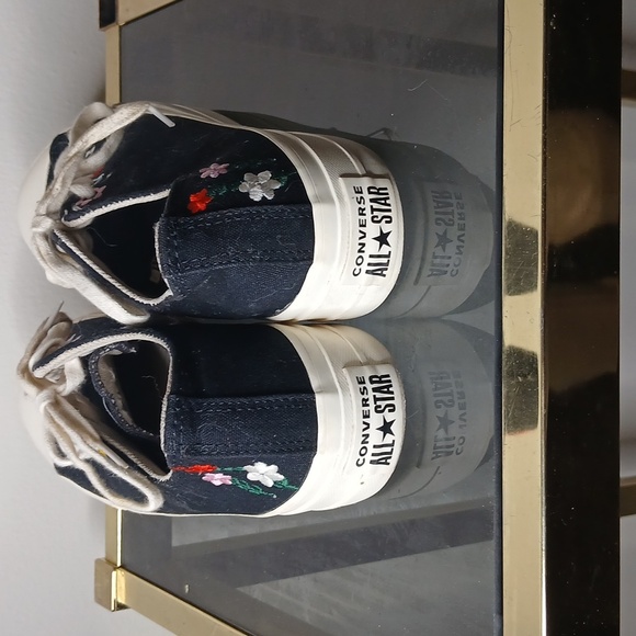 Converse Black Floral Sneakers Size 8 - Picture 4 of 16
